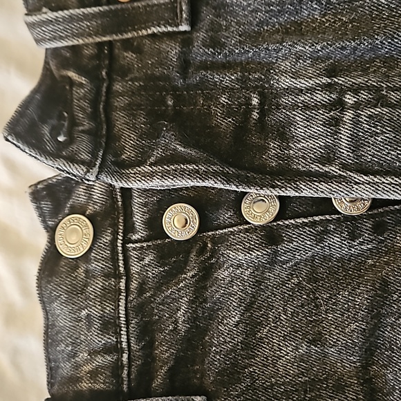 Levi's denim shorts - Picture 4 of 6